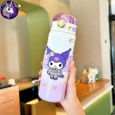فلاسک نیدار اورجینال Kuromi برند Sanrio با بدنه بنفش گرادینت و درب قفلدار ضد نشت در فروشگاه ال آی تویز